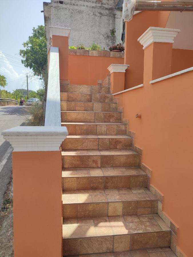 Bados House Apartment Kato Garouna Luaran gambar