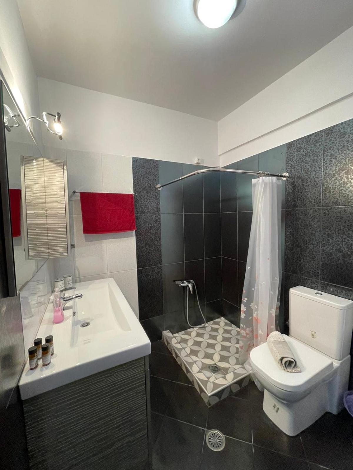Bados House Apartment Kato Garouna Luaran gambar